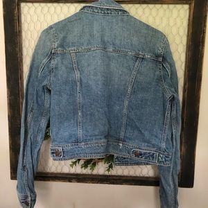 AE cropped denim jacket